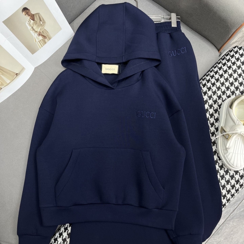 G*u*i hoodies